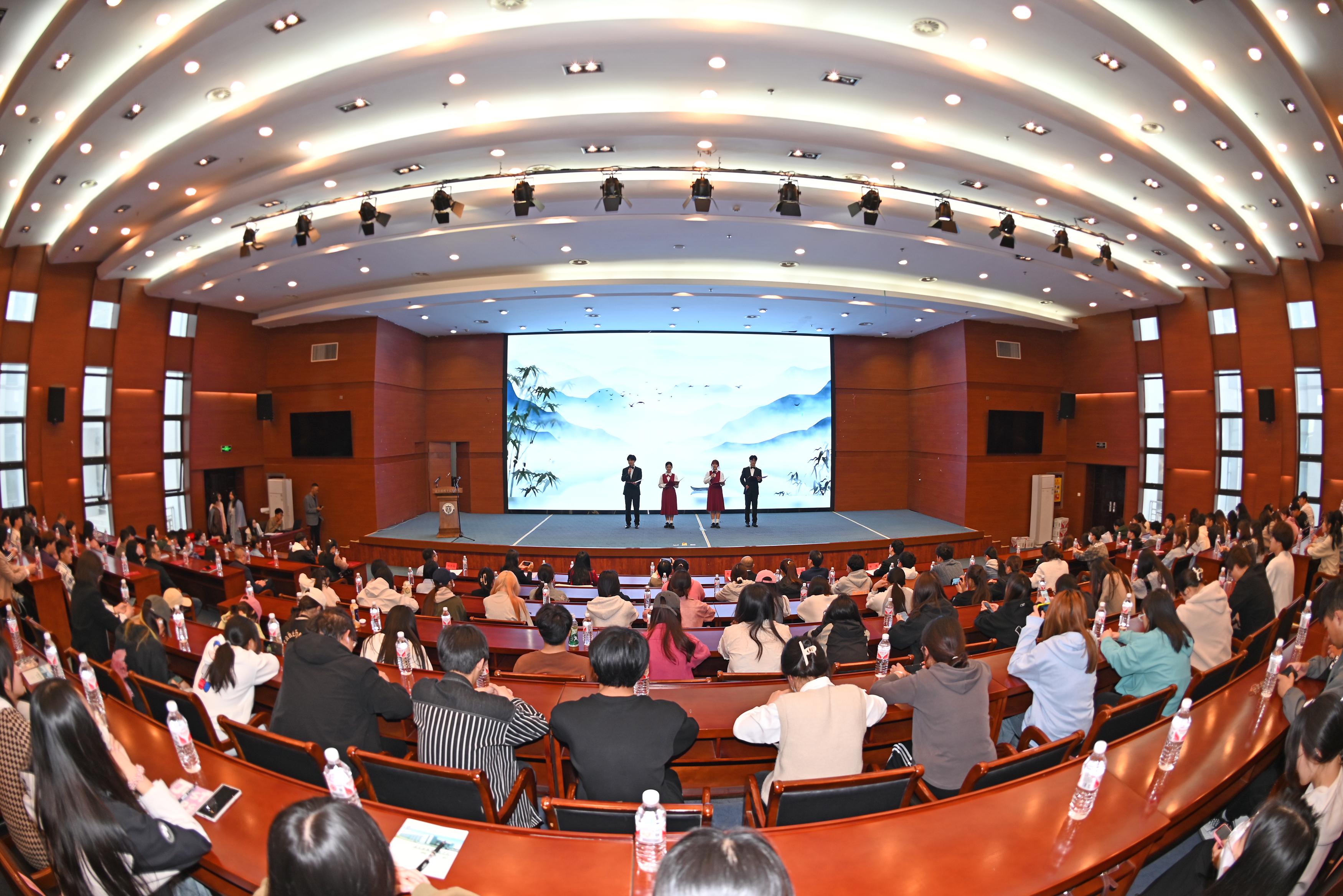 连云港职业技术学院图书馆第十二届读者节开幕