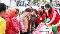 兴化兴东镇：“绿色家园 共同守护”宣传助力垃圾分类