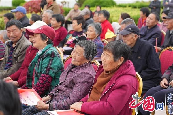 兴化市昌荣镇举办“强国复兴有——我们的中国梦”文艺演出活动