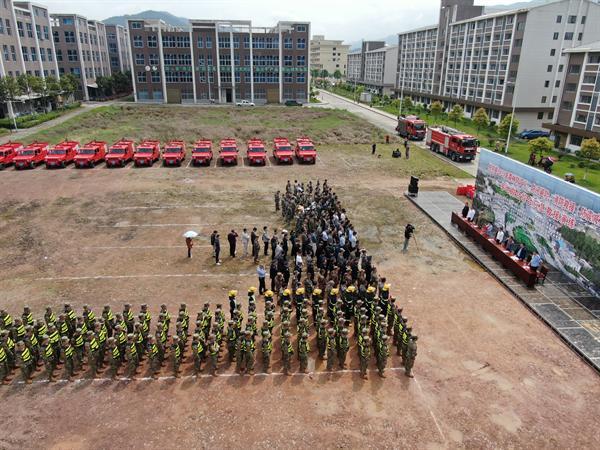 湖南省桂东县举行军地联合综合应急救援演练