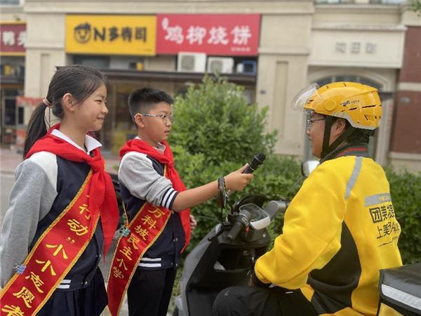 徐州鼓楼区九里街道：“春风行动”润心田 礼赞劳动庆“五一”