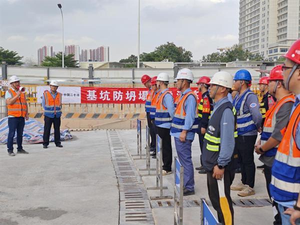 13号线共建工程项目部开展基坑防坍塌暨疏散逃生应急演练