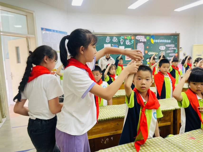 白云银田小学“红领巾爱祖国”系列活动