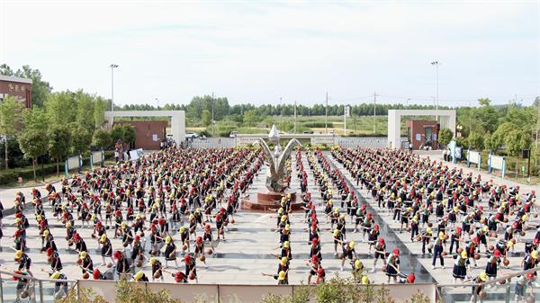 多元社团助力“双减” 缤纷课程温润童心——灌南县淮河路实验学校开展社团展示活动