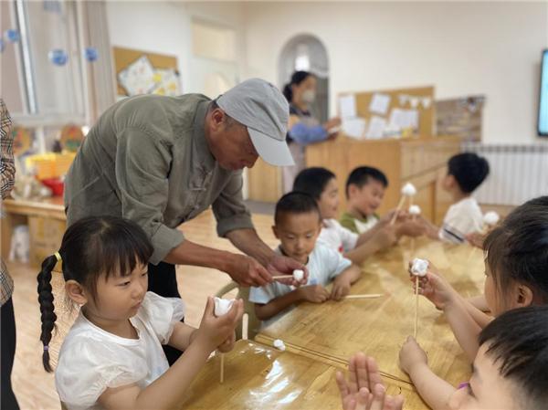 徐州鼓楼环城街道：童趣芬芳 拥抱快乐