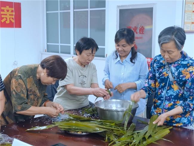 建行邢台分行开展助力高考暨端午节系列活动