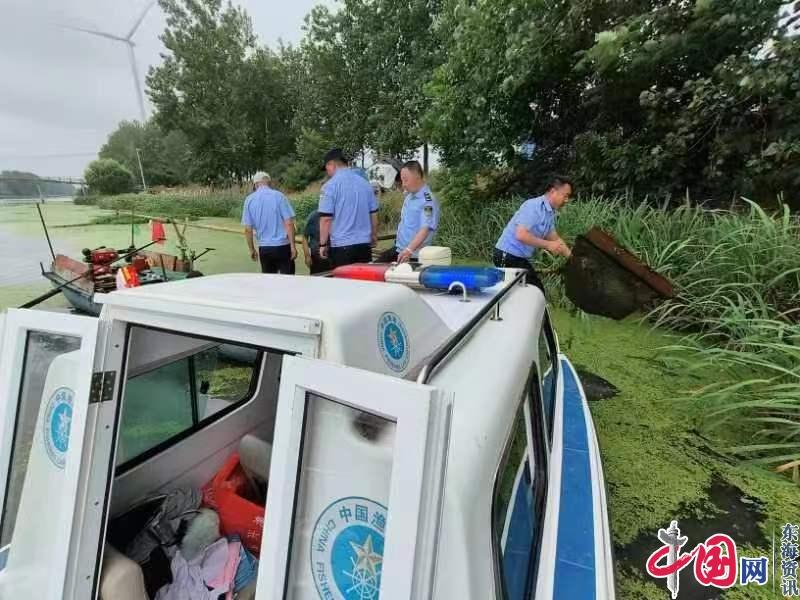 兴化市昌荣镇：筑牢汛期屏障 守护河畅水清