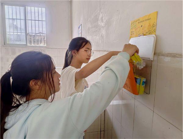 宜宾市叙州区妇联开展“花蕾·青春关爱”健康教育指导活动