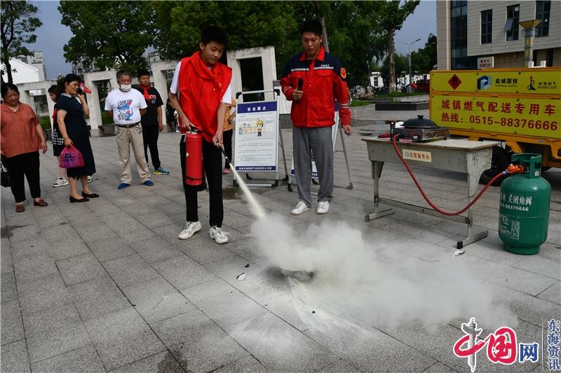 盐城市盐都区龙冈镇暑期校外辅导实践活动走进田间地头