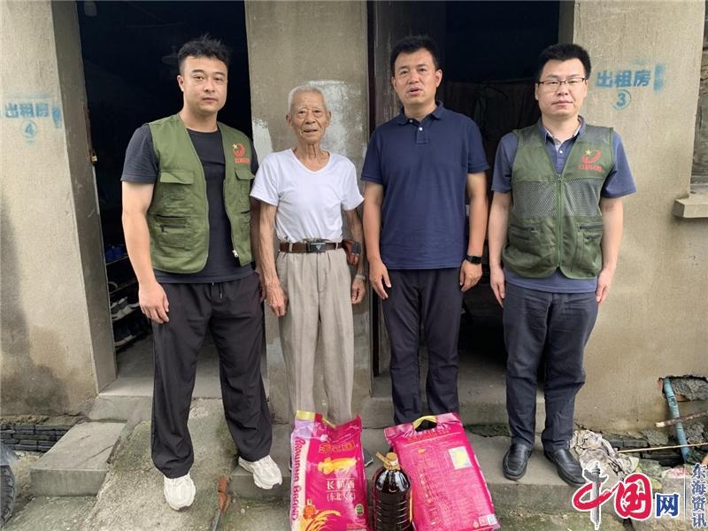 炎炎夏日 情暖老兵——苏州太平街道退役军人服务站慰问旺巷村优抚对象