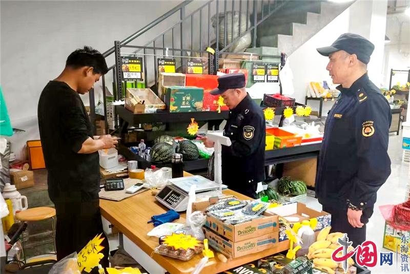 南京栖霞城管同步推进农贸市场垃圾分类专项检查与管理