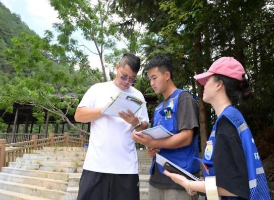 泉州海洋职业学院“河小禹”环保实践队 “河”我一起 助力河长制